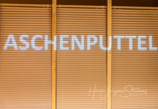 Aschenputtel 2025