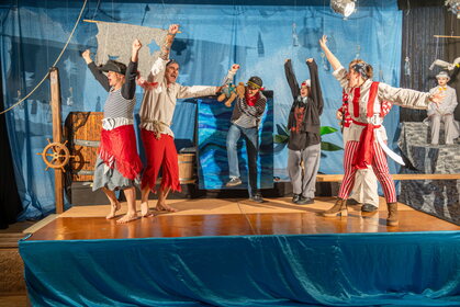 Img 20251204 194901 01